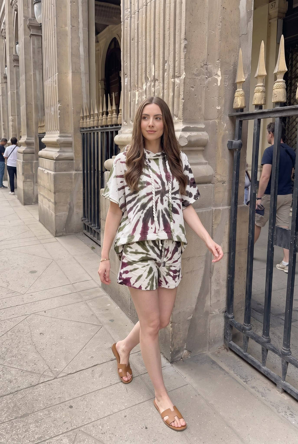 Haut Tiedye Porté Avec Le Short27391 Vendu Séparément