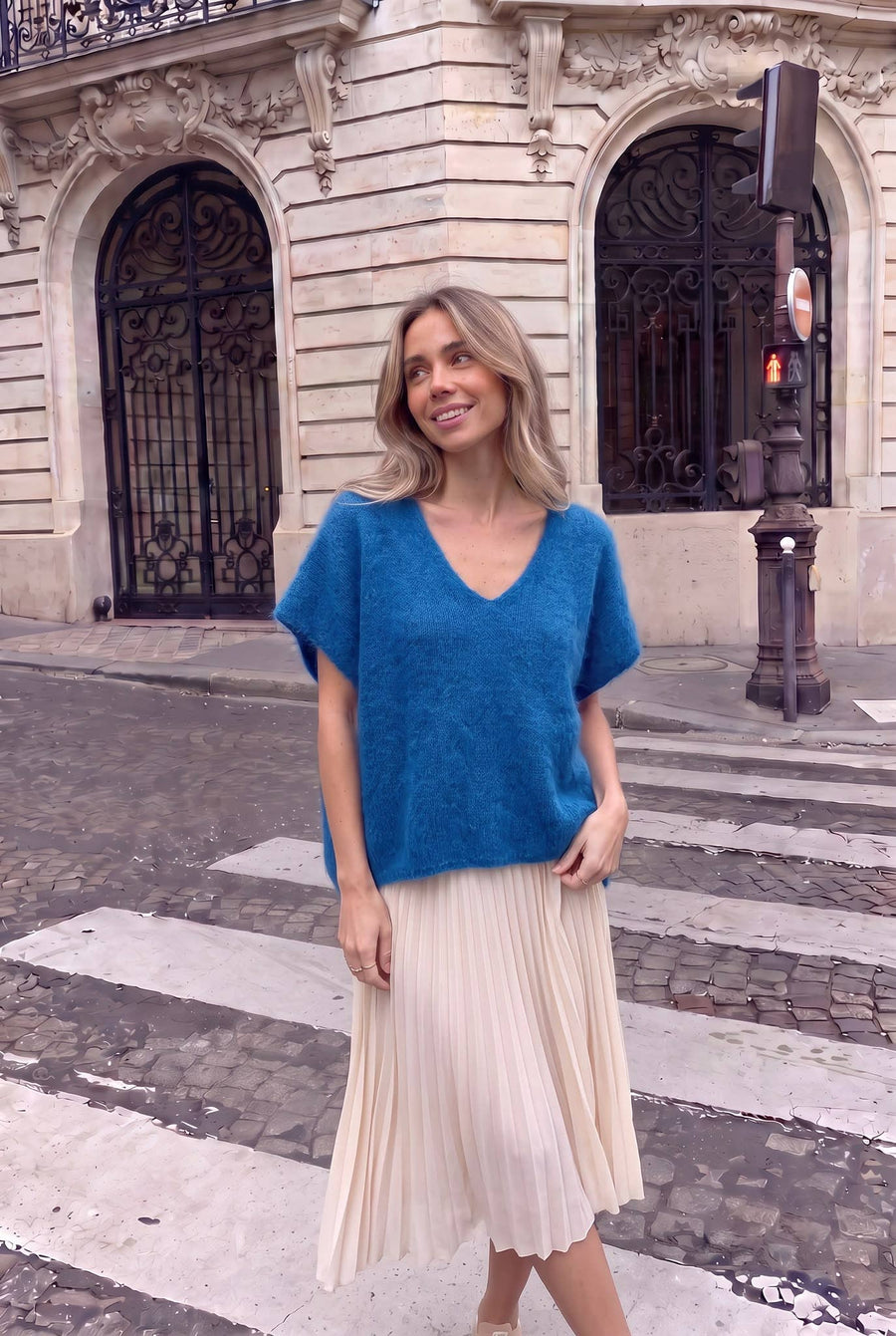 Pull Mohair sans manches oversize col V - INCERTAINES