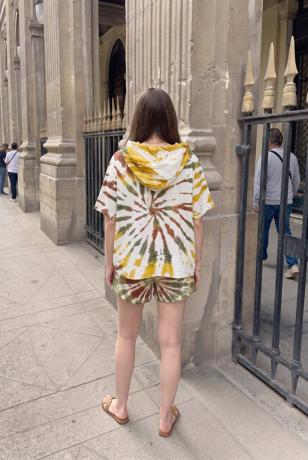 Haut Tiedye Porté Avec Le Short27391 Vendu Séparément