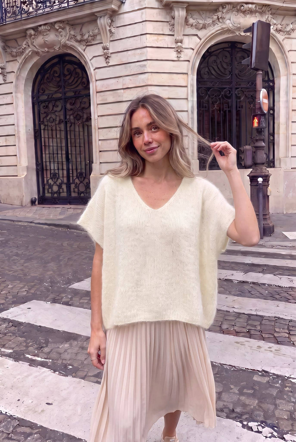 Pull Mohair sans manches oversize col V - INCERTAINES