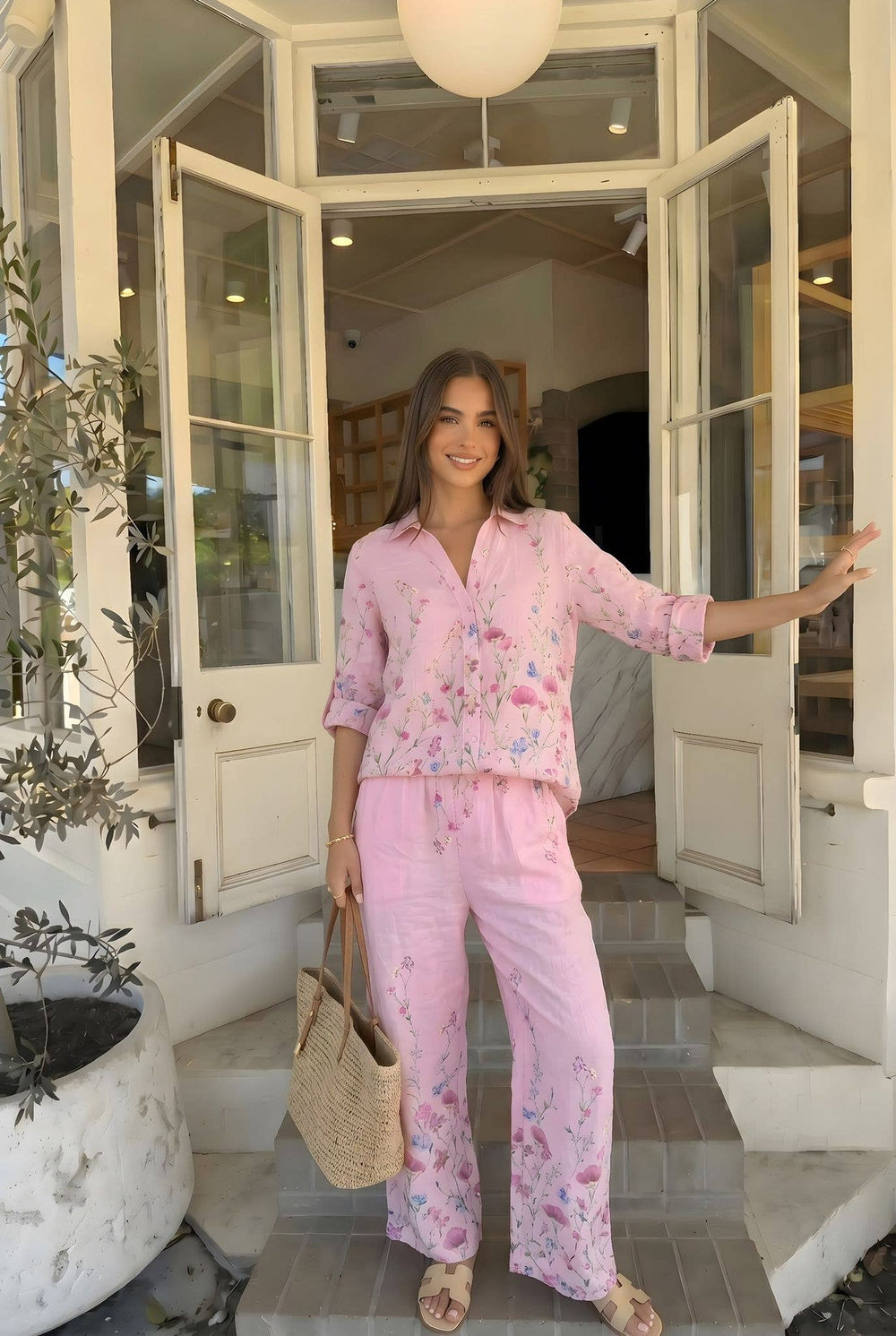 Pantalon Imprimée Fleur Porté Avec La Chemise20984