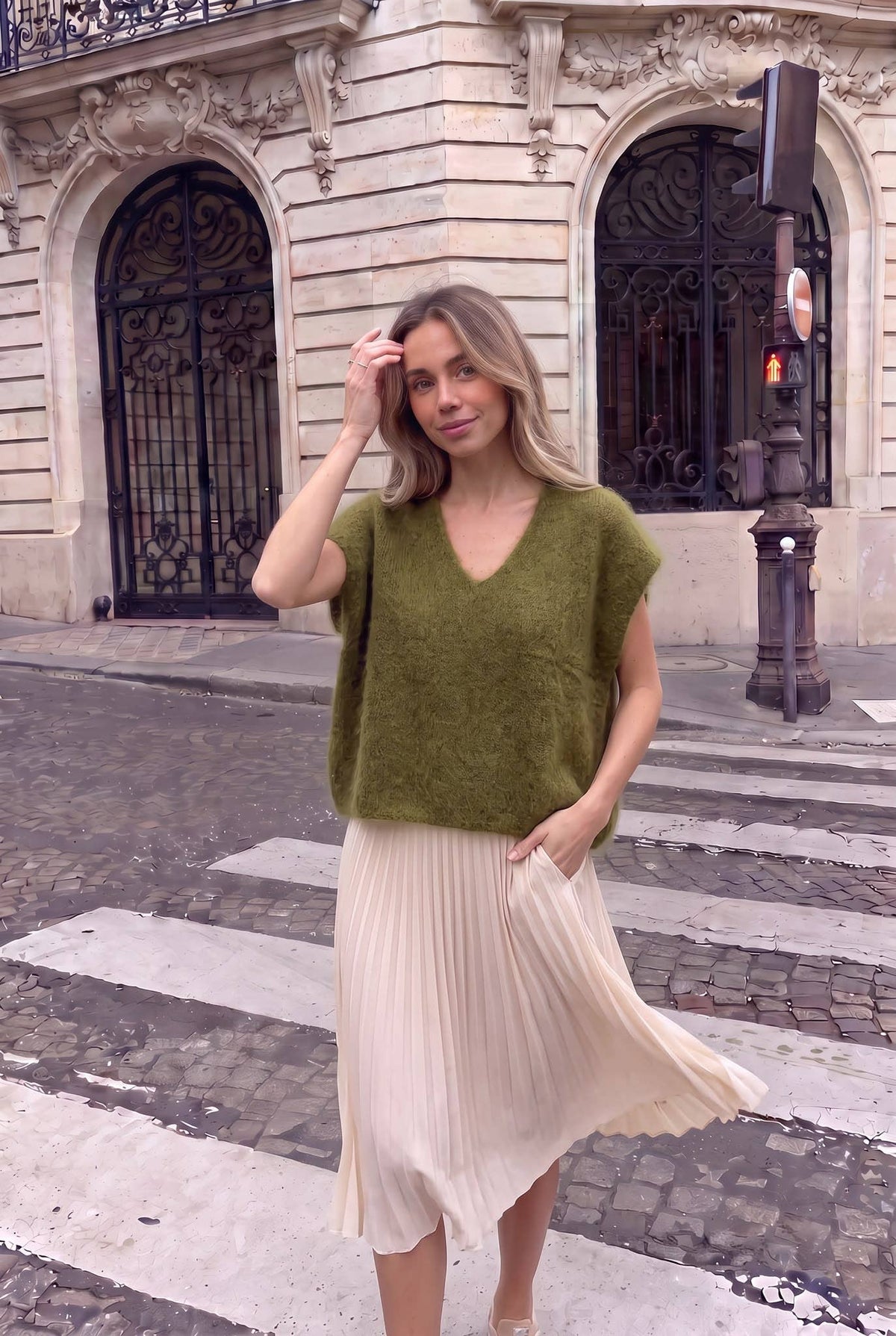 Pull Mohair sans manches oversize col V - INCERTAINES