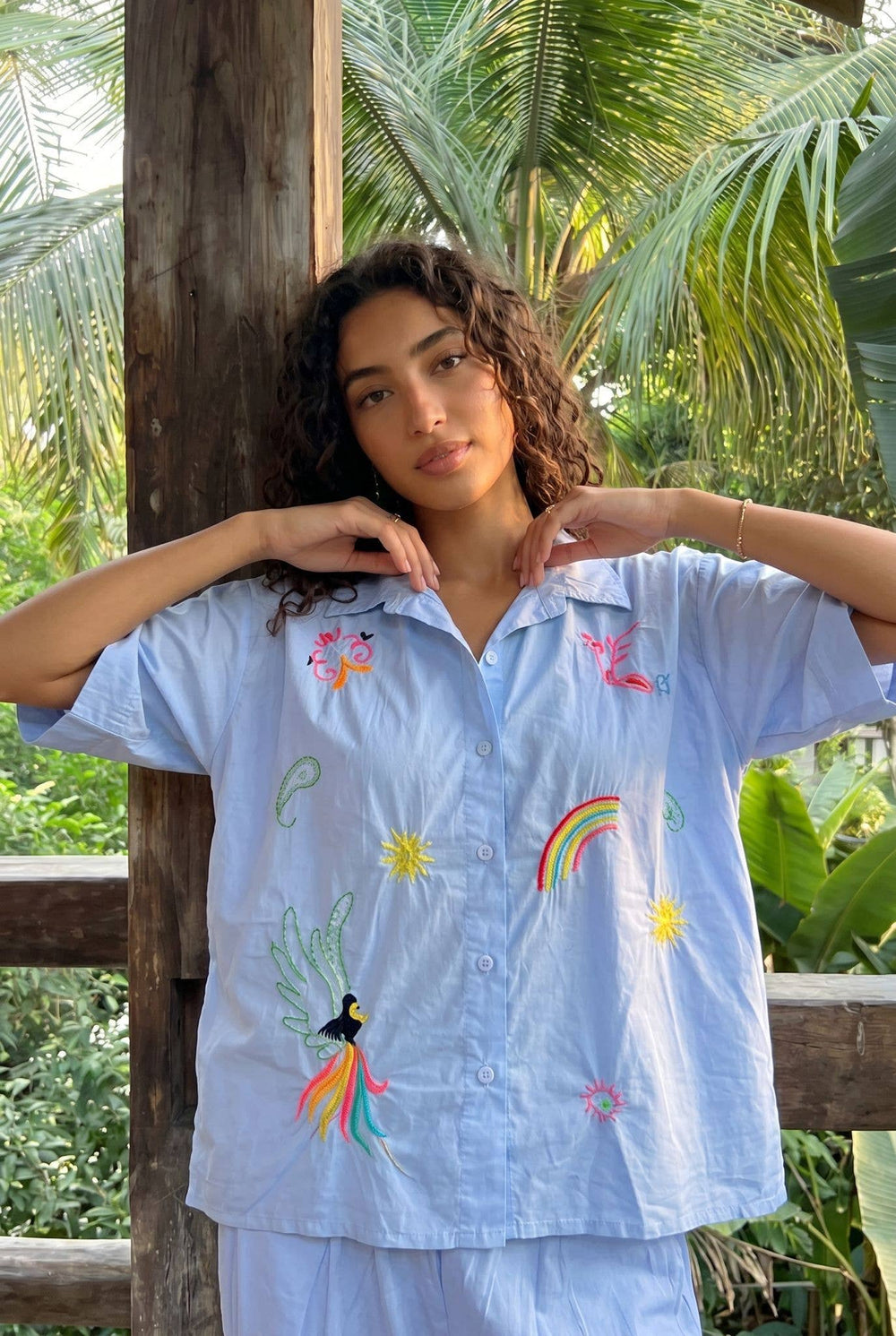 Haut Oversize Broderie Porté Avec Le Pantalon26952