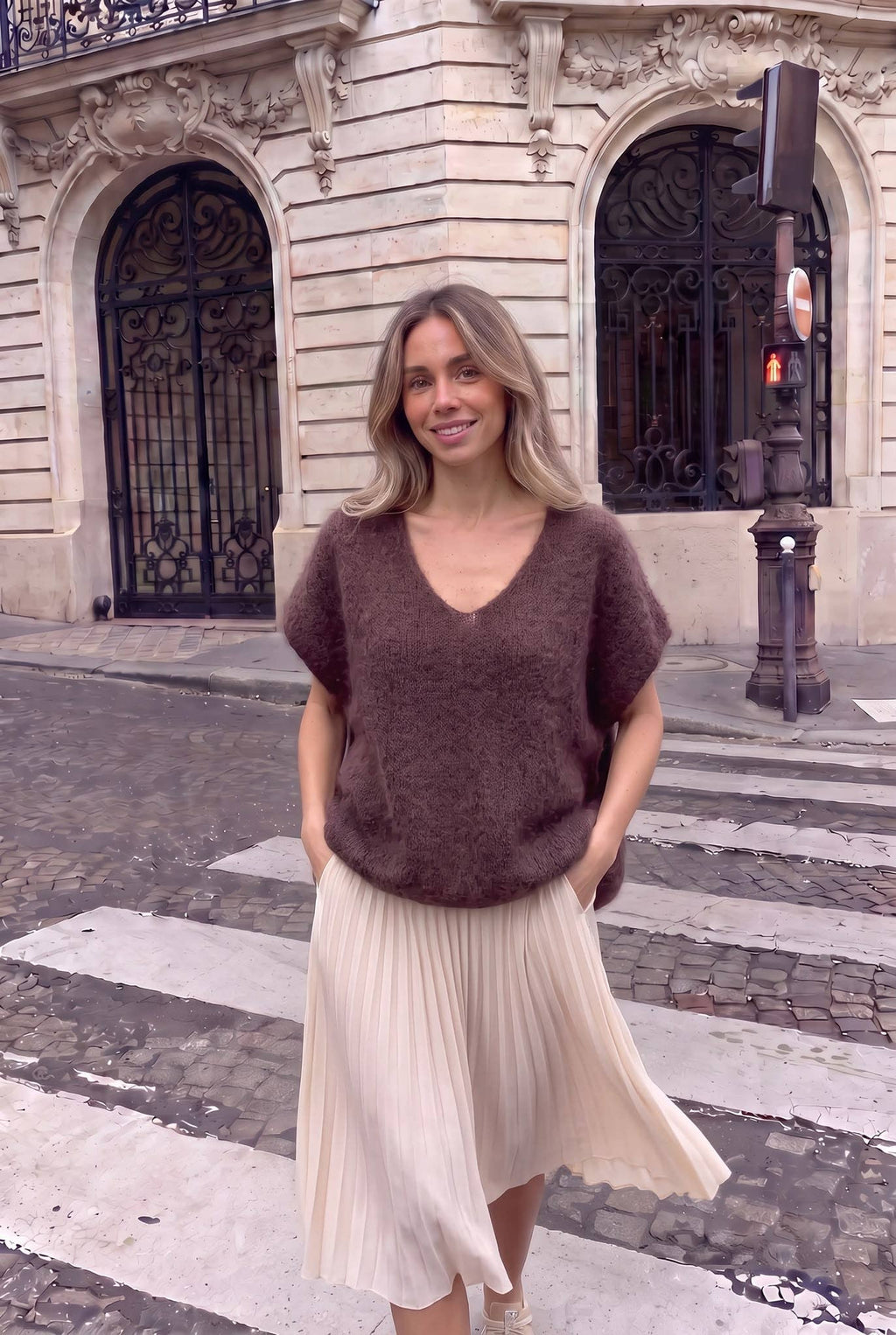 Pull Mohair sans manches oversize col V - INCERTAINES