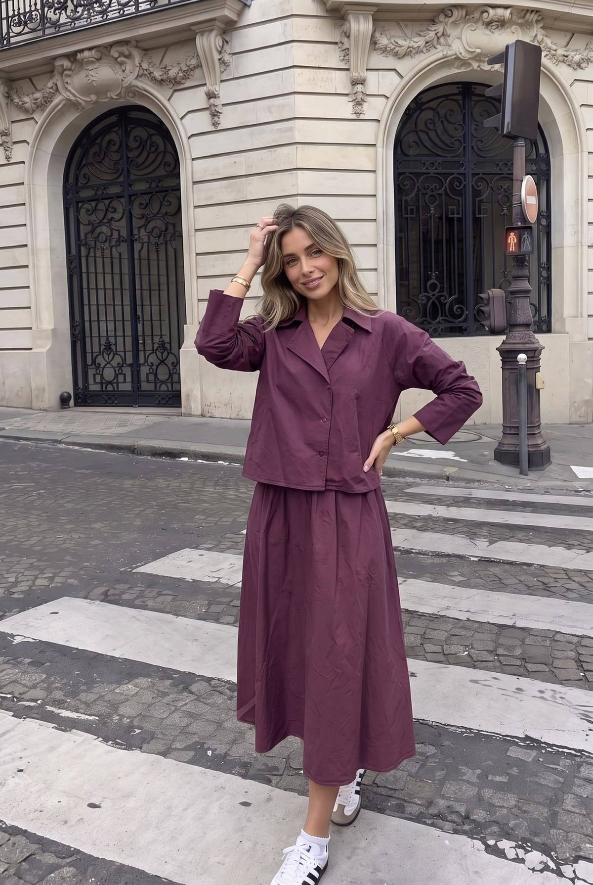 Chemise Popeline Portée Avec La Jupe10289 Vendu Séparément