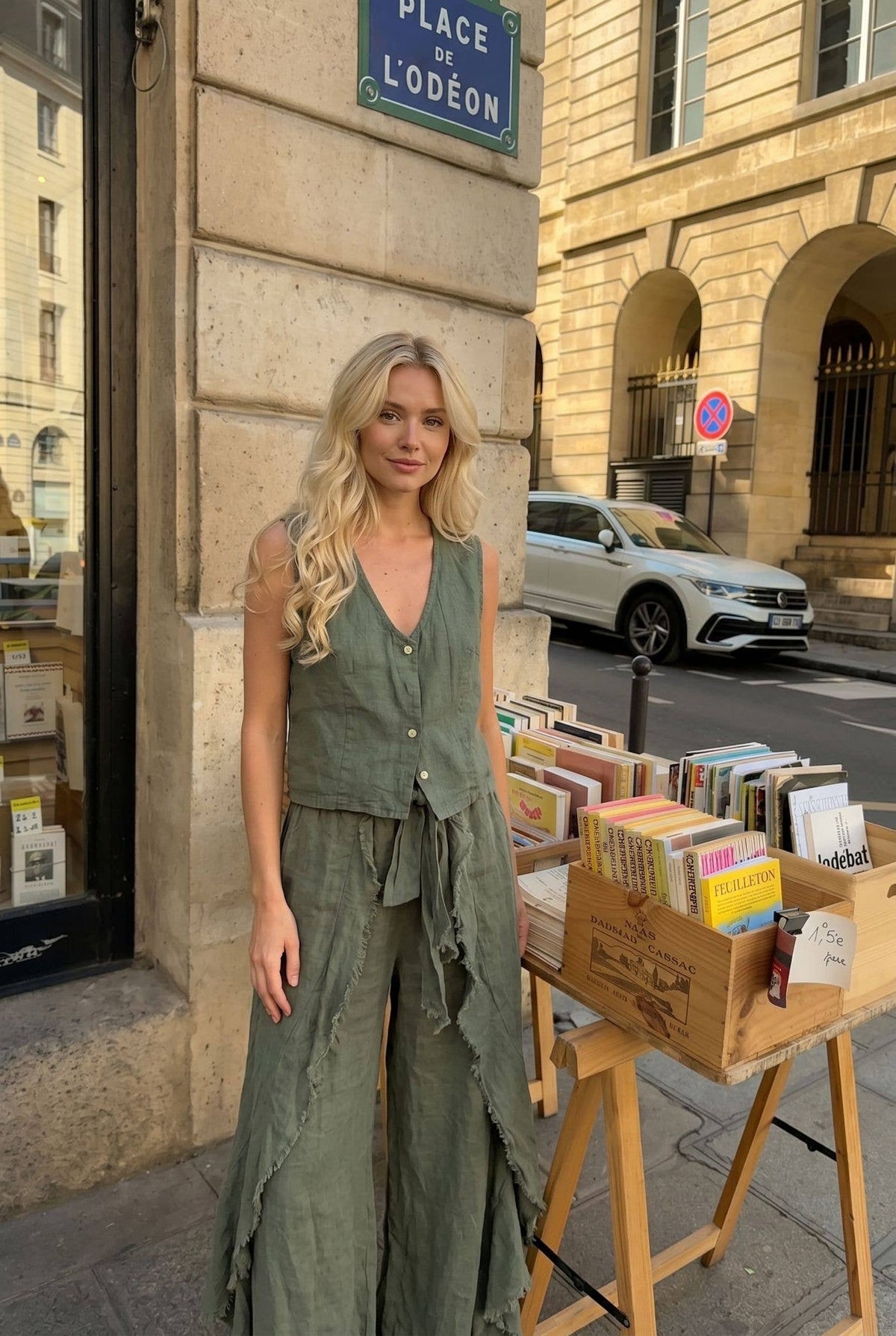Pantalon En Lin Froufou Porté Avec Le Haut27385