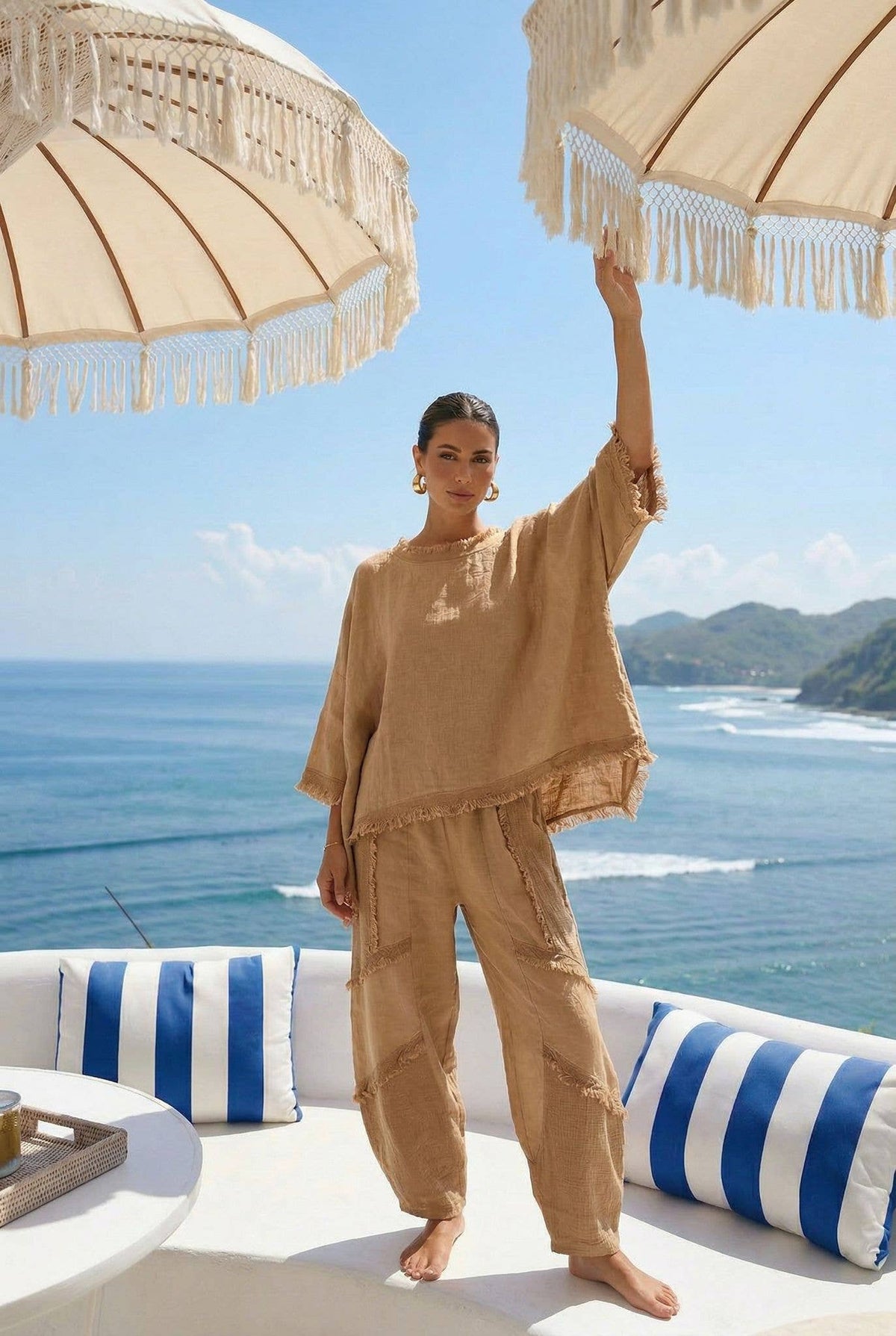 Pantalon Facon Déchiré Porté Avec Le Haut1444