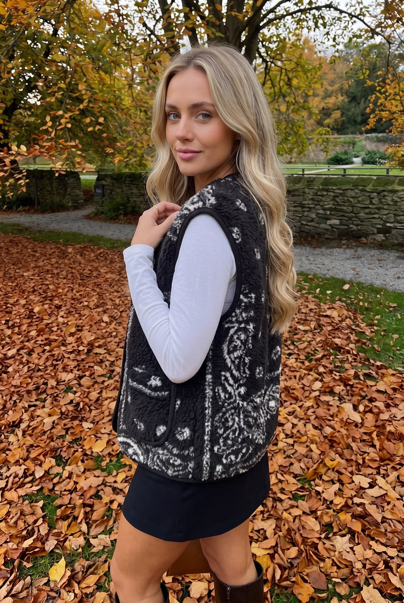 Gilet Sans Manches en Style Moumoute Imprimée à Boutons