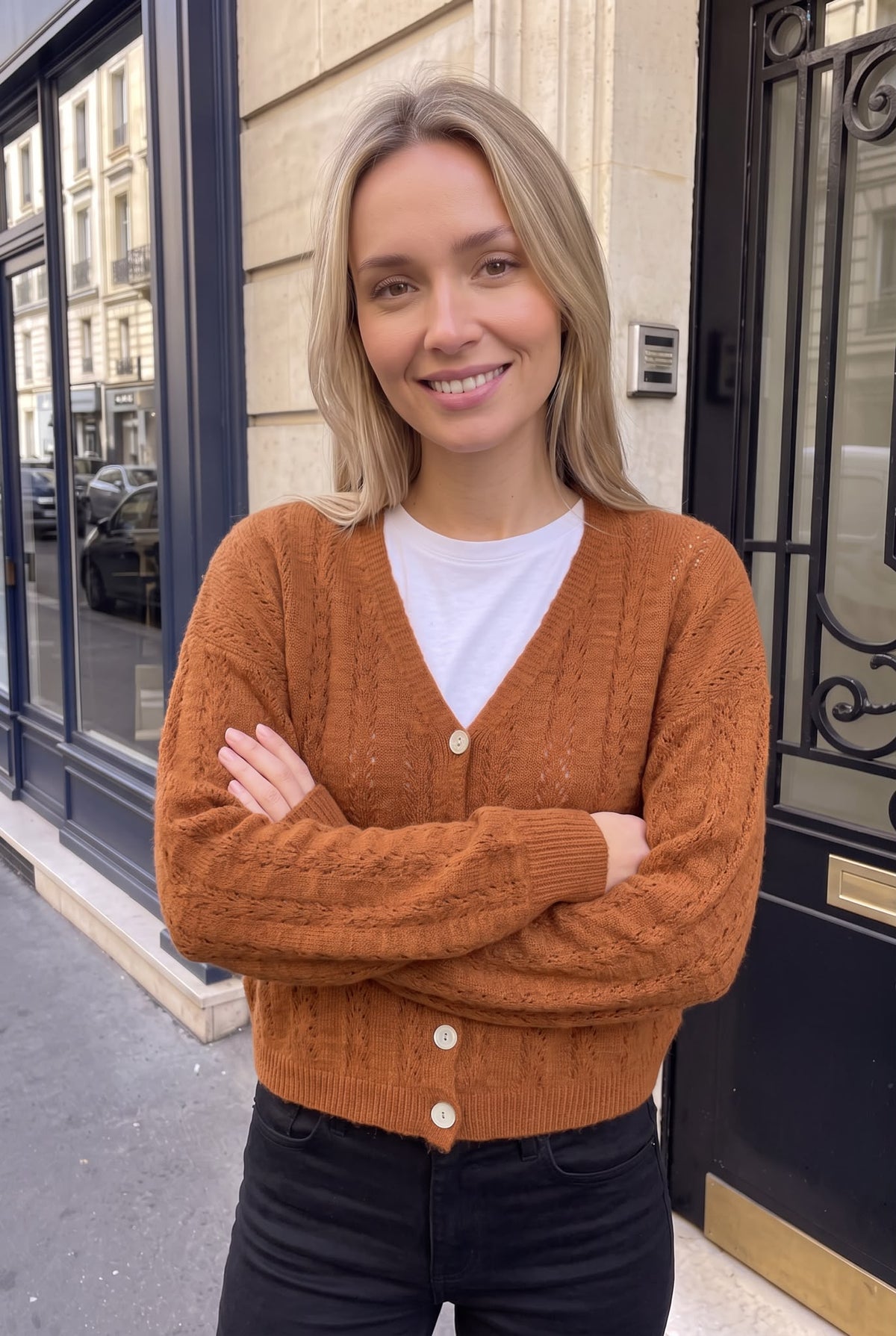 Gilet en Laine Ajourée Col V à Boutons