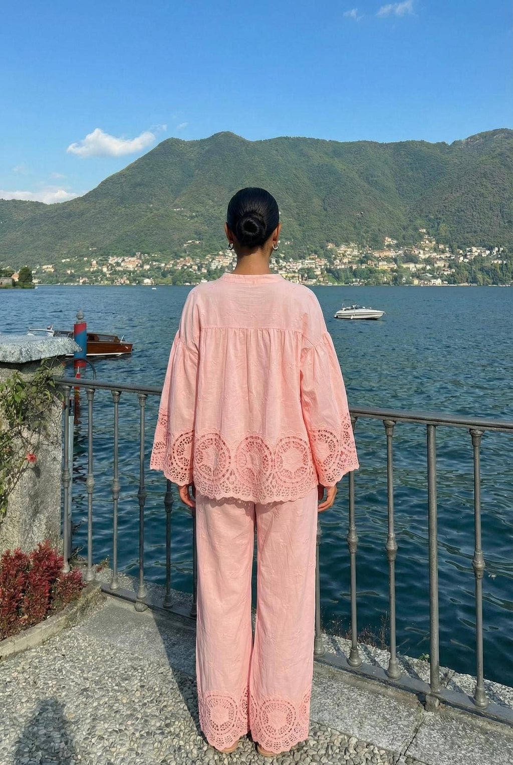 Pantalon Broderie Porté Avec La Chemise12518B