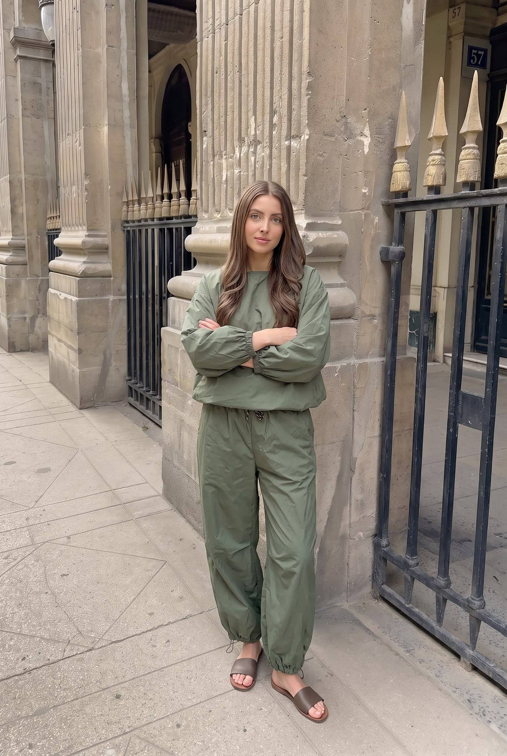Pantalon Kaway Oversize Porté Avec Le Haut2406 Vendu Séparément