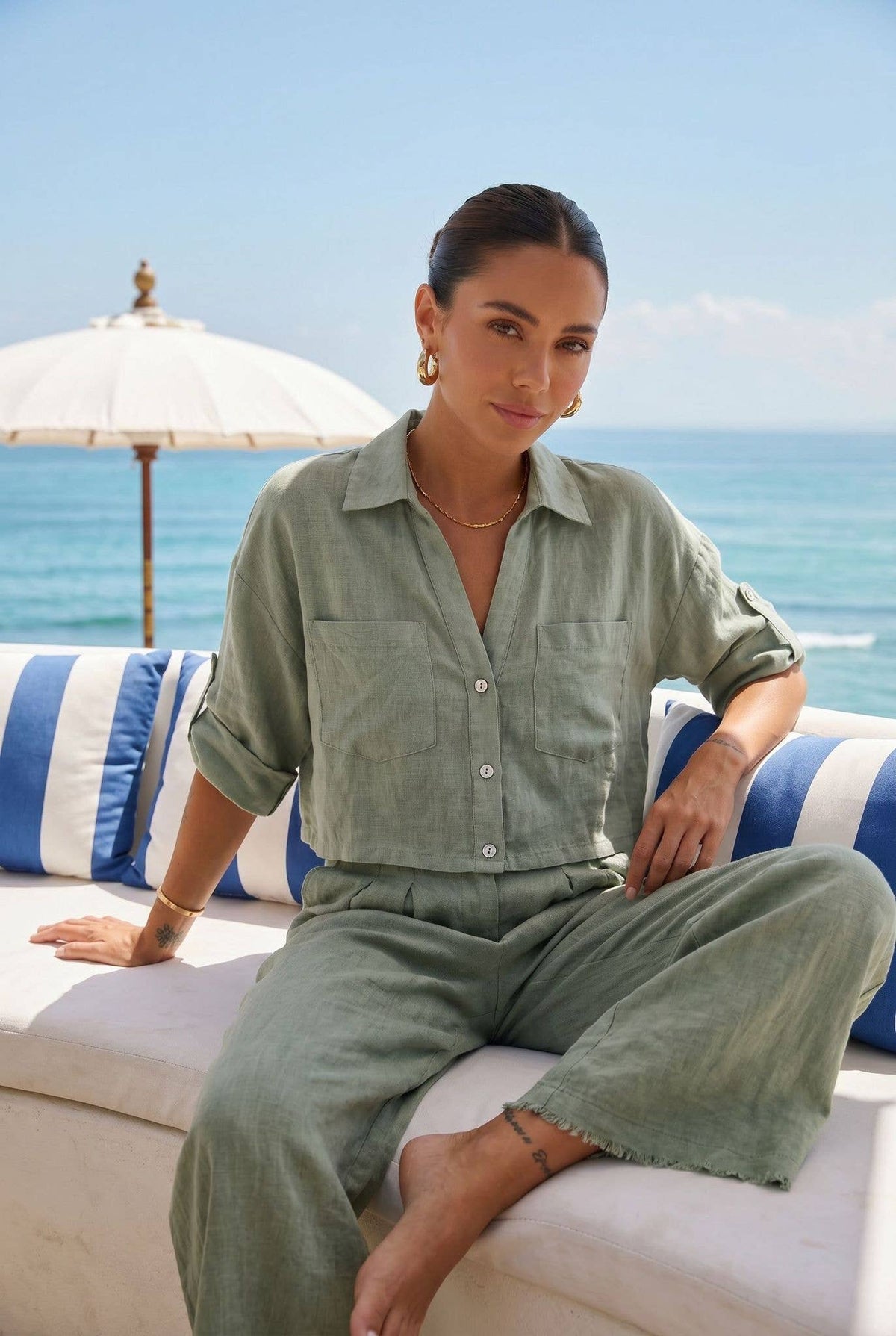 Pantalon Oversize Froufou Porté Avec Le Haut925