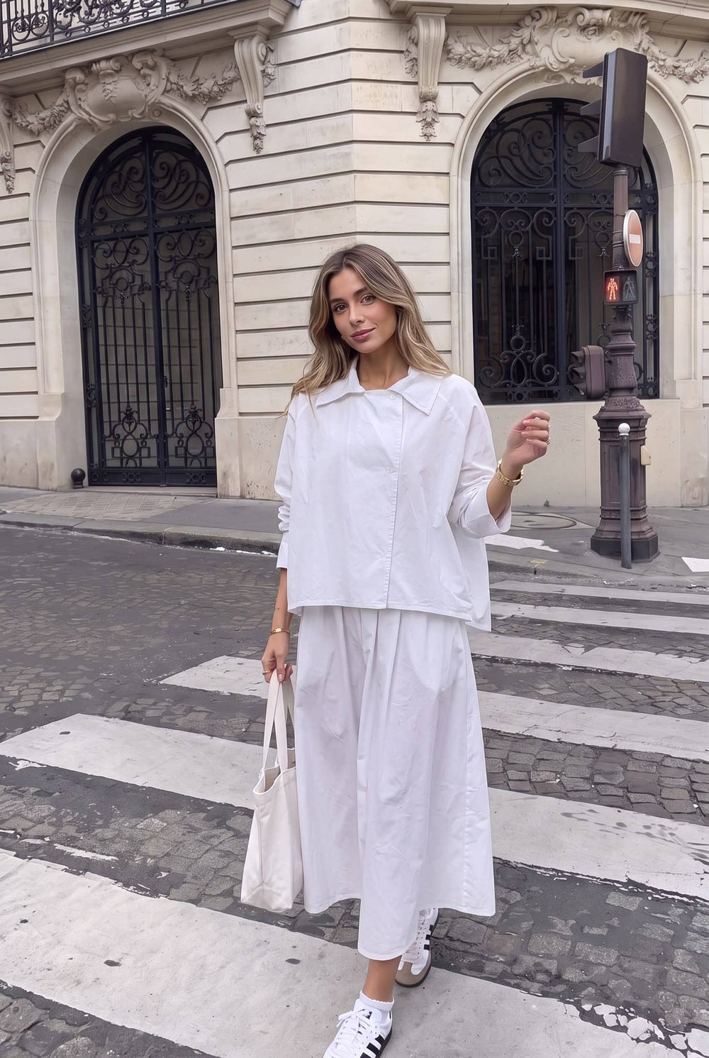 Chemise Popeline Portée Avec La Jupe10289 Vendu Séparément